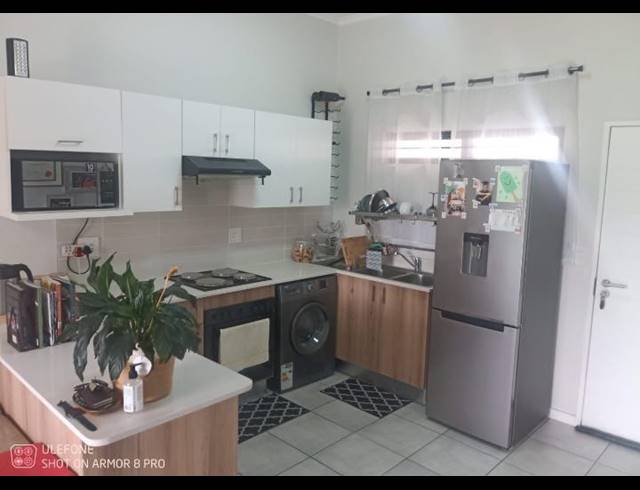 2 BEDROOM APARTMENT FOR SALE IN LILIANTON